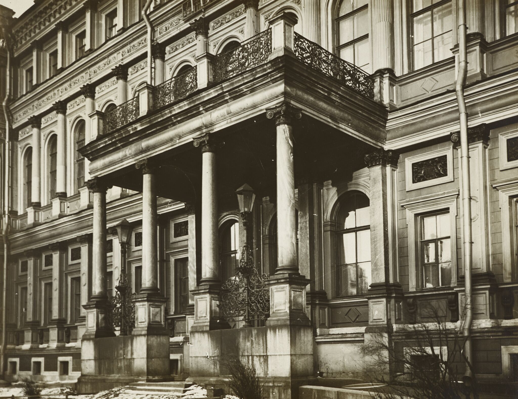 Николаевский дворец. Портик главного входа. Ленинград, Leonid Andreevsky, 1934