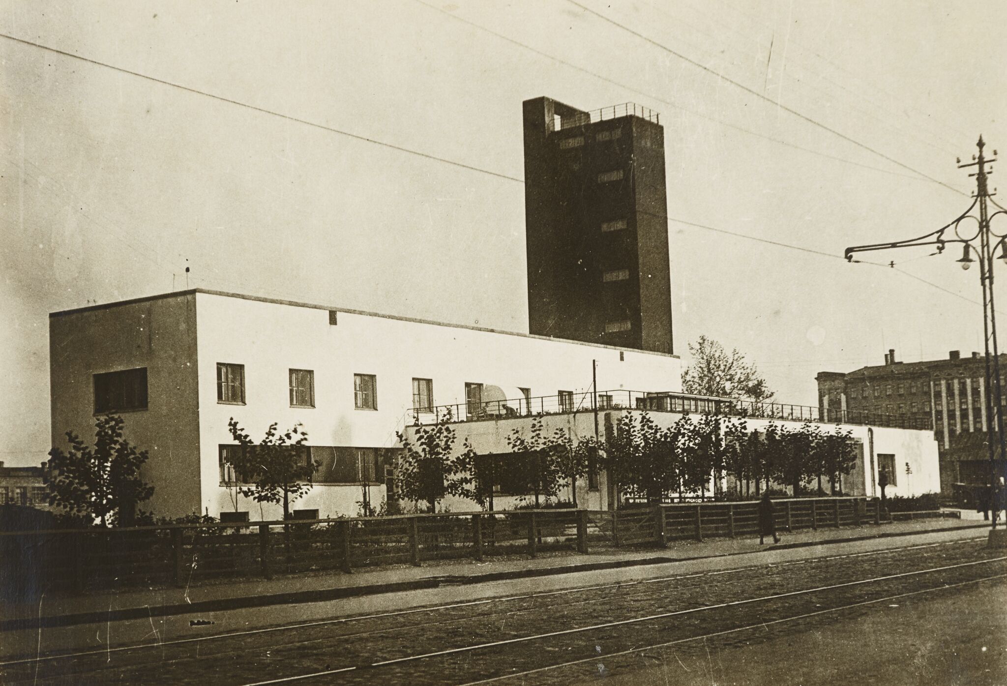 Здание Выборгской пожарной части. Ленинград, Leonid Andreevsky, 1934