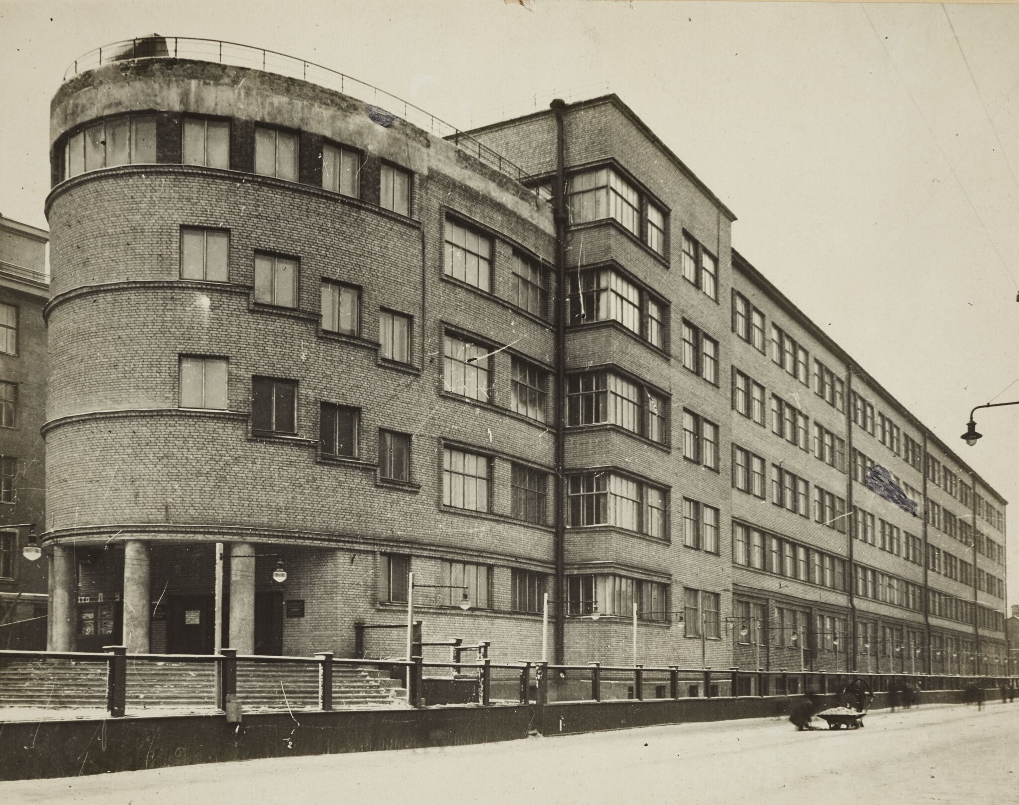 Фотография. Дом Технической учёбы Нарвского района. Ленинград, Leonid Andreevsky, 1934