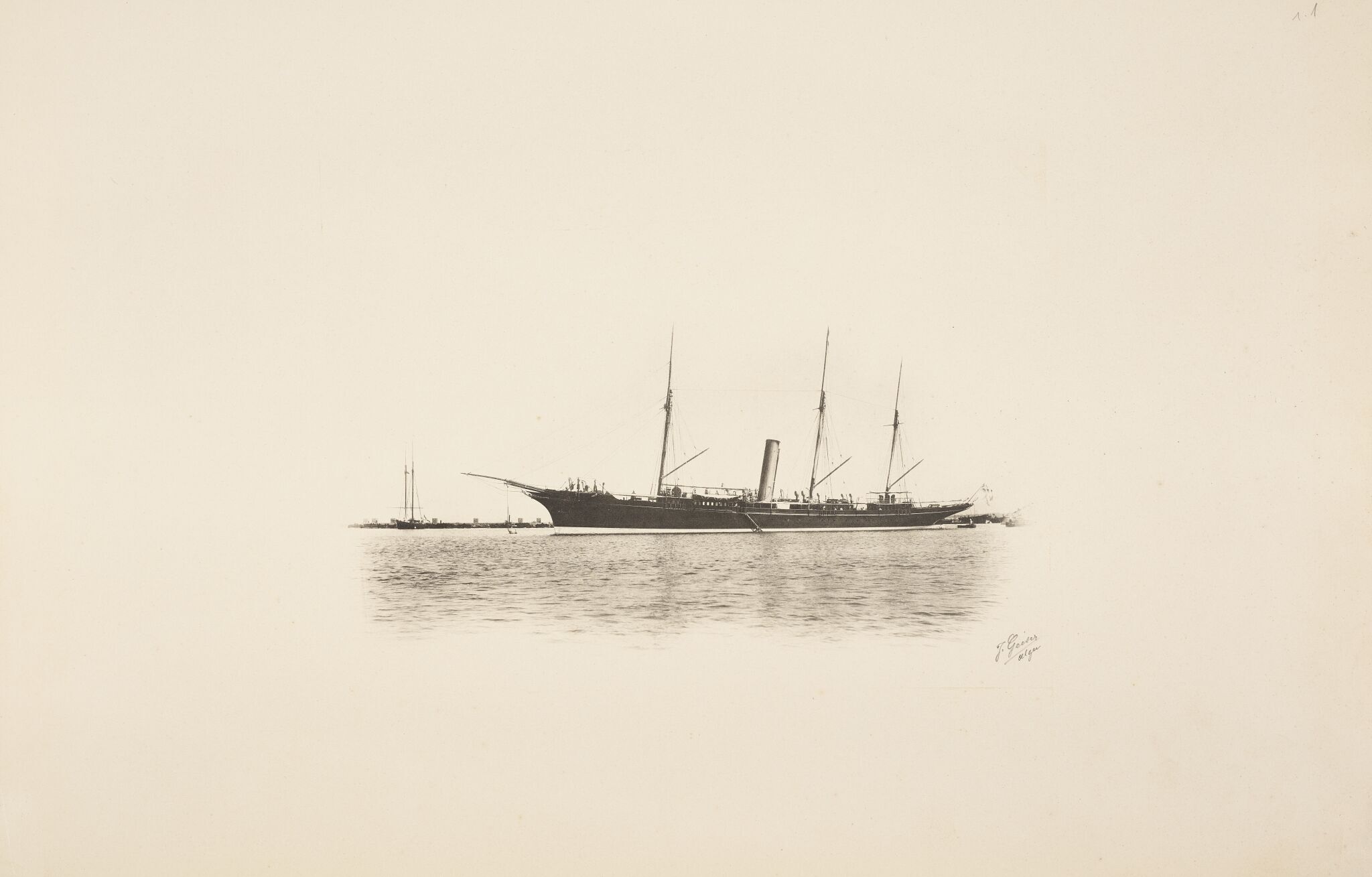 Фотография. Яхта «Зарница» на рейде, Zhan Geyzer, 1899