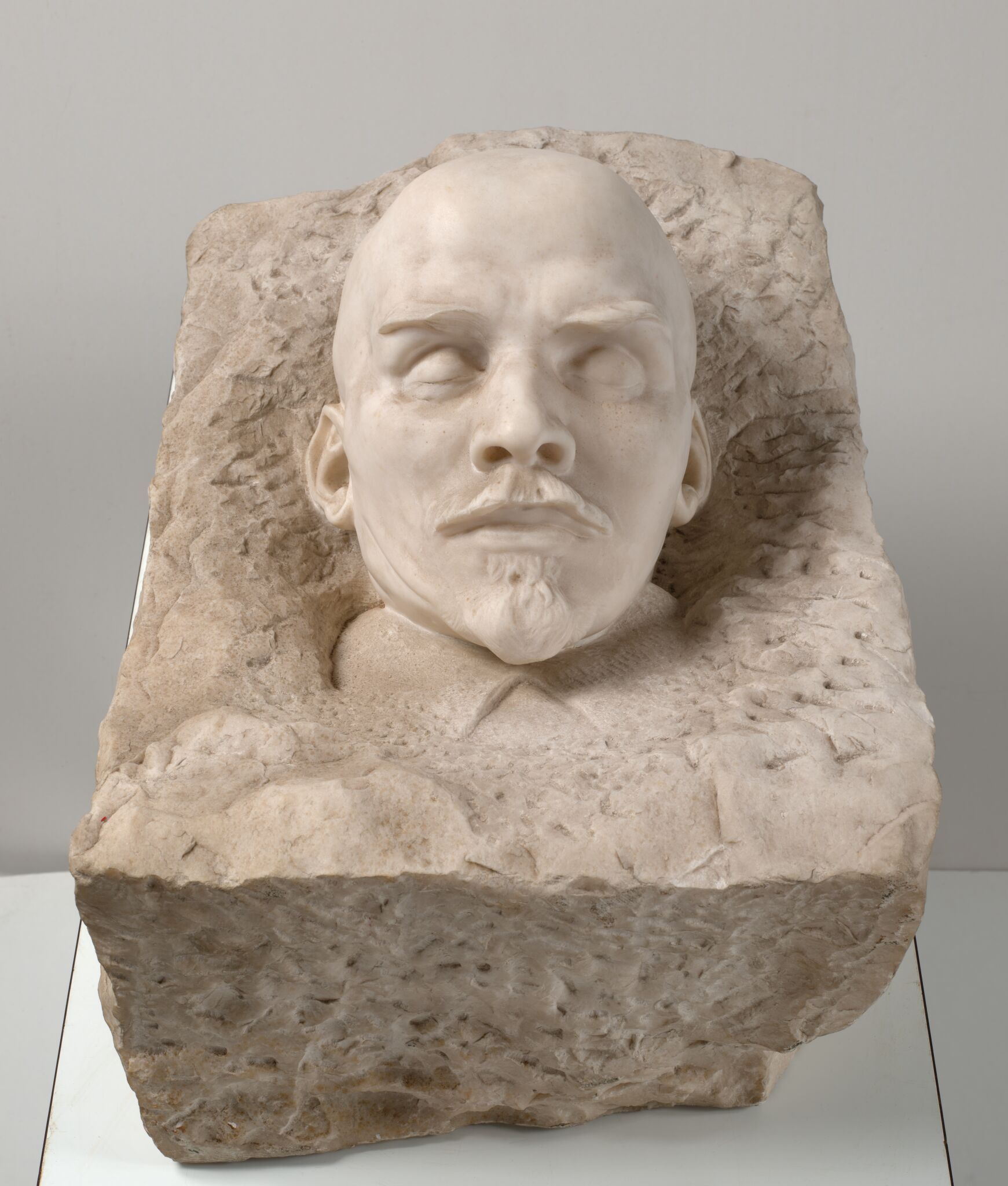 Владимир Ильич Ленин в гробу, Ivan Shadr, 1932
