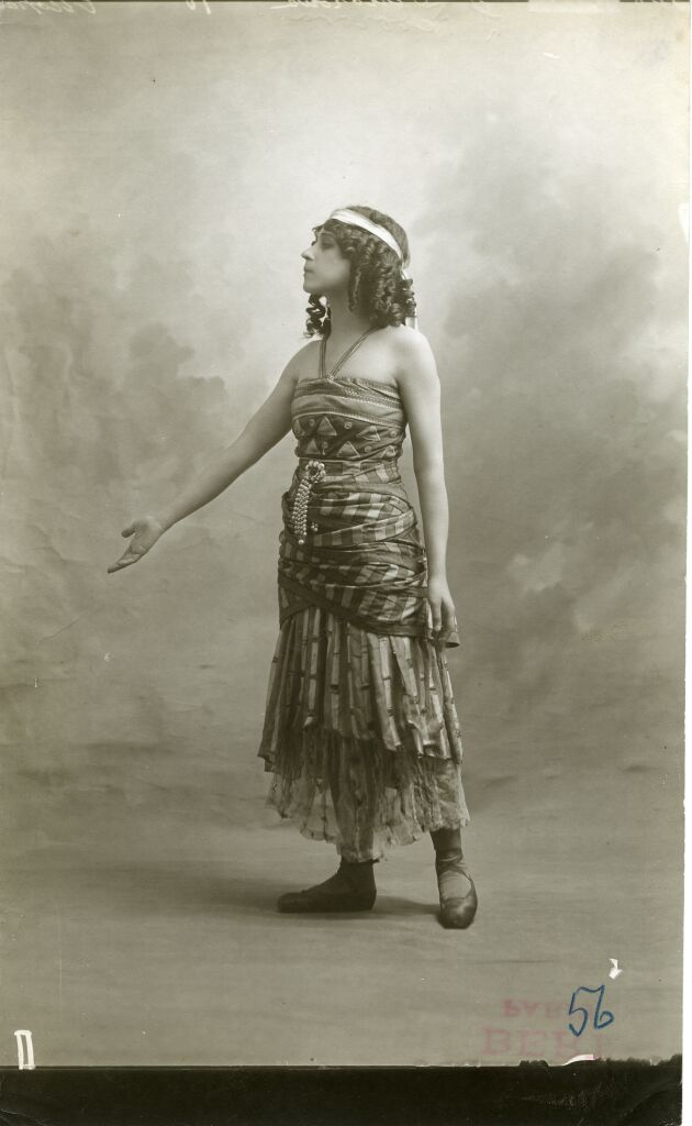 C.В. Фёдорова 2-я в роли Таор в «Клеопатре»