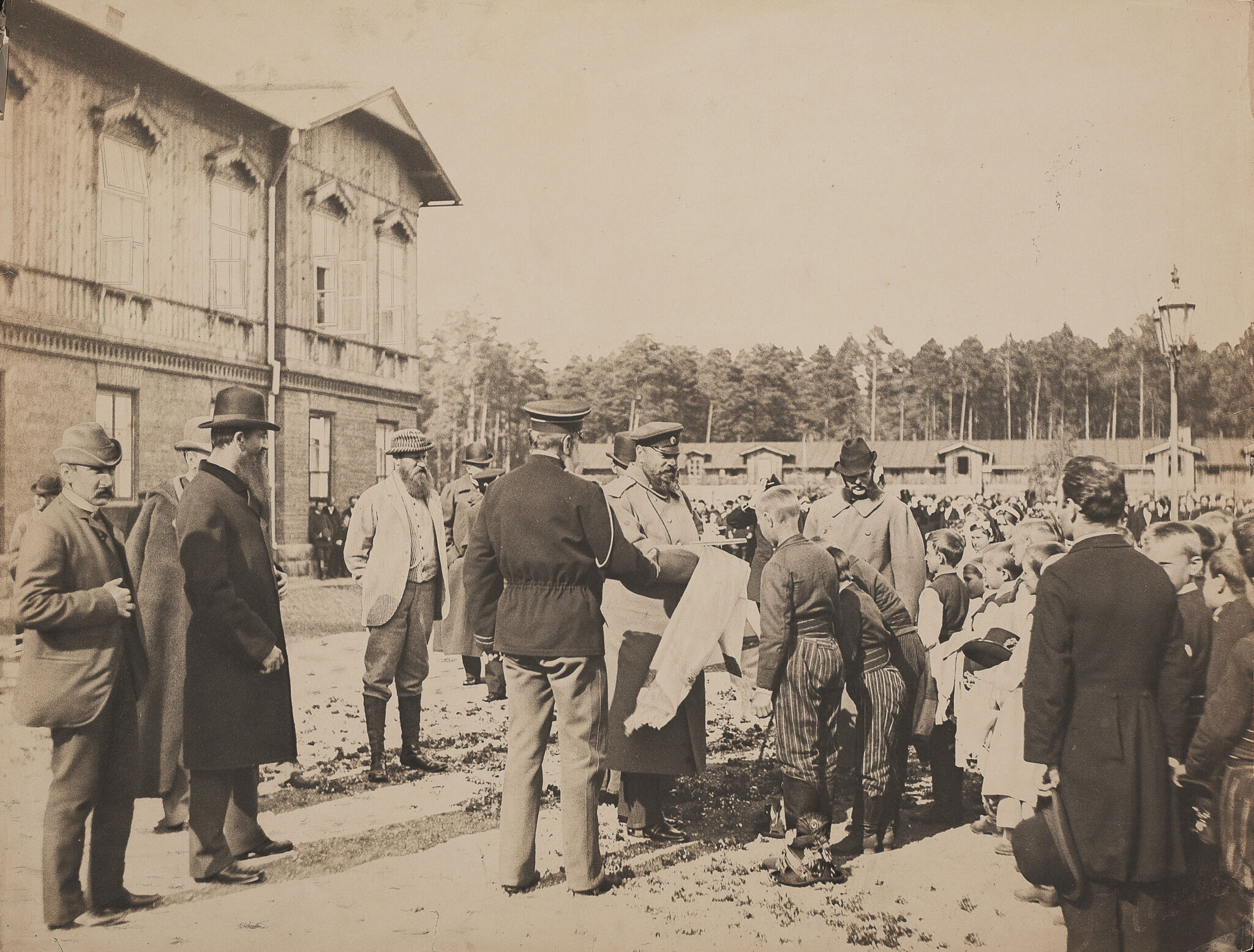 Император Александр III с делегацией местных жителей. Спала, Brandel Konrad, 1886