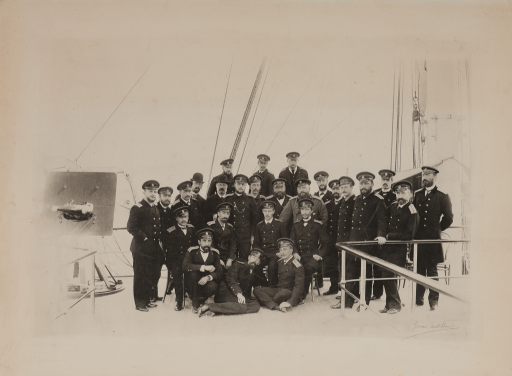 Великий князь Георгий Александрович и группа офицеров на палубе крейсера I ранга «Адмирал Корнилов»